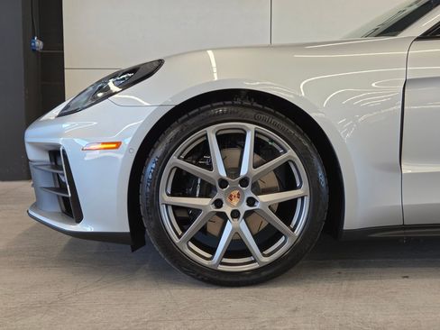 New 2026 Porsche Panamera RWD image 9