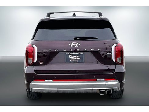 Used 2024 Hyundai Palisade Calligraphy image 5