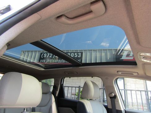 Used 2019 Hyundai Santa Fe FWD image 8