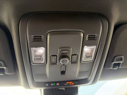 Certified 2025 GMC Yukon XL Denali AWD/4WD image 12