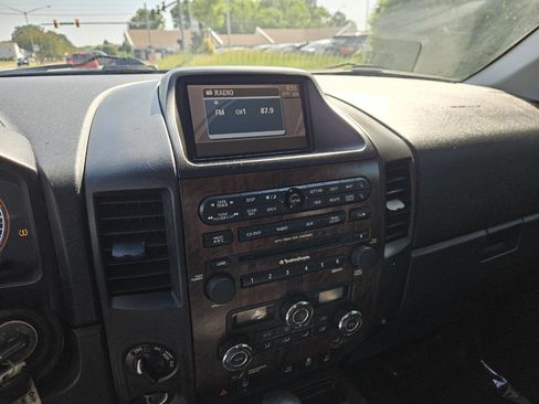 Used 2012 Nissan Titan SL w/ SL Technology Pkg AWD/4WD image 20