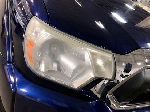 Used 2013 Toyota Tacoma 4x4 Access Cab V6 w/ TRD Off-Road Pkg image 28