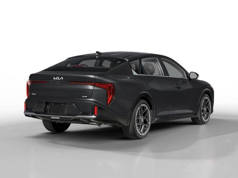 New 2025 Kia K4 GT-Line image 2