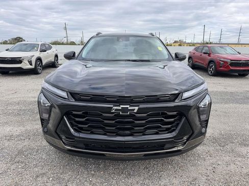 New 2026 Chevrolet Trax ACTIV image 2