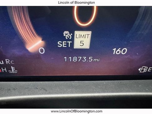 Certified 2025 Lincoln Aviator Reserve w/ Equipment Group 201A image 33