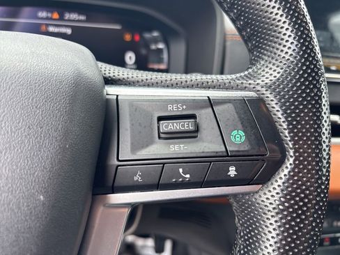 Used 2023 Mitsubishi Outlander SEL 40th Anniversary AWD/4WD image 25
