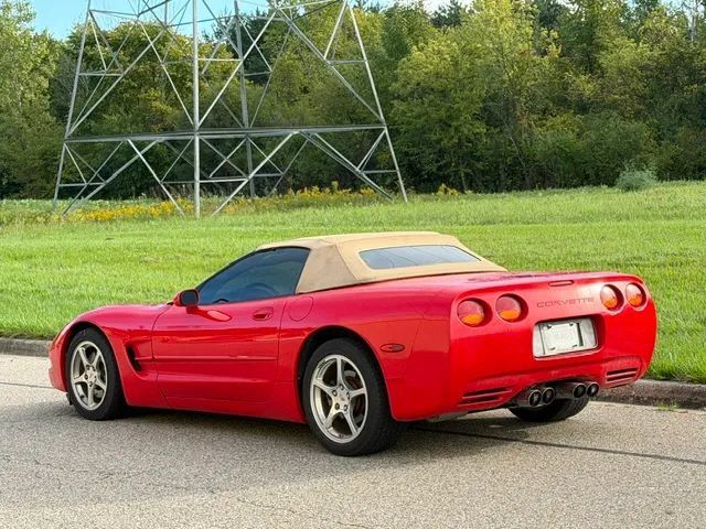 Used 2002 Chevrolet Corvette Convertible w/ Preferred Equipment Group2 RWD image 13