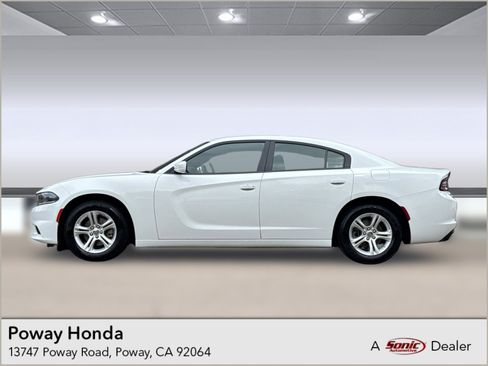 Used 2022 Dodge Charger SXT RWD image 1