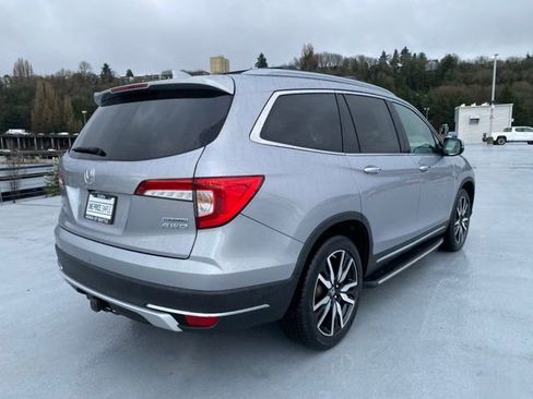 Certified 2020 Honda Pilot Touring image 12
