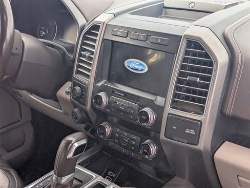 Used 2019 Ford F150 Limited image 8