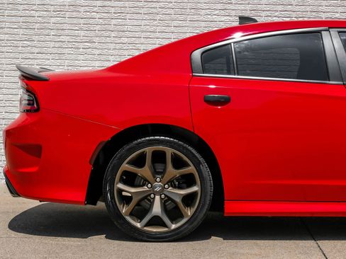 Used 2019 Dodge Charger R/T image 7