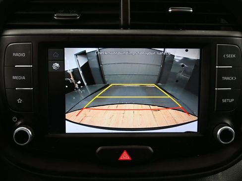 Used 2023 Kia Soul LX w/ Option Group 015 FWD image 21