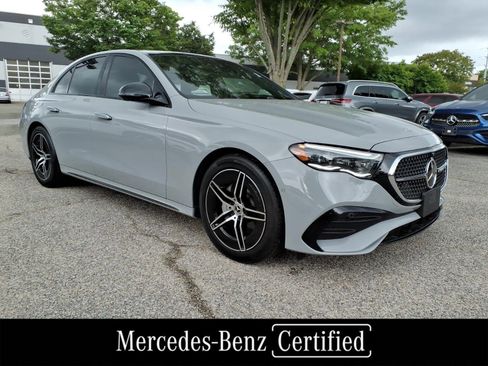Used 2026 Mercedes-Benz E 350 4MATIC Sedan image 4