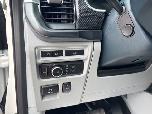 Certified 2022 Ford F150 Limited image 36