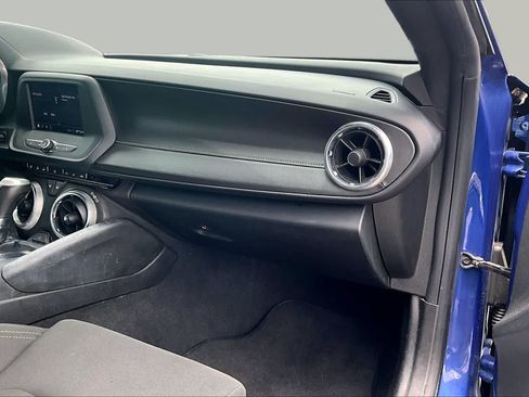 Used 2020 Chevrolet Camaro LT RWD image 19