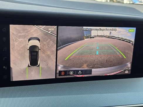 New 2025 Nissan Murano SL image 17