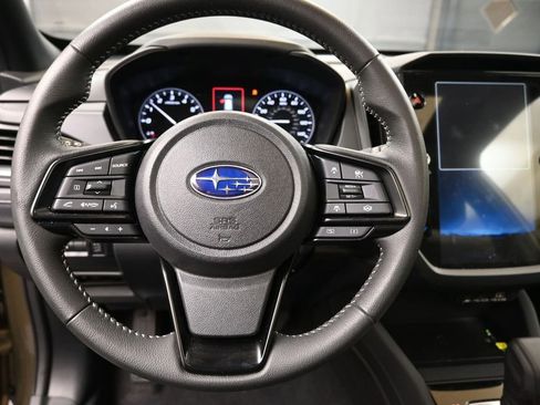 Used 2025 Subaru Forester Premium AWD/4WD image 24