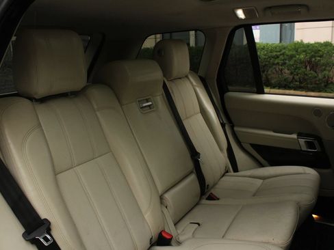 Used 2014 Land Rover Range Rover HSE AWD/4WD image 19