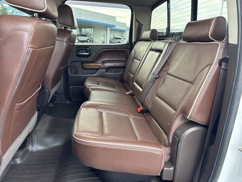 Used 2016 Chevrolet Silverado 1500 High Country w/ High Country Premium Package image 12