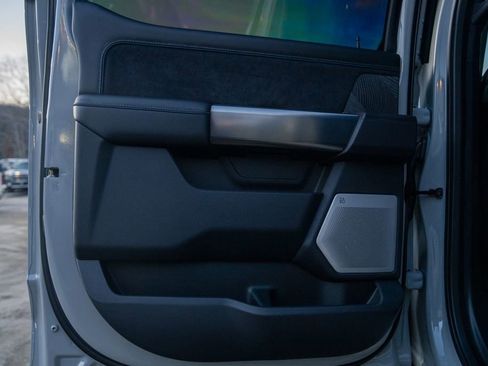 Used 2025 Ford F350 Platinum w/ FX4 Off-Road Package image 21