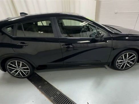 Used 2024 Subaru Impreza 2.0i Sport image 9