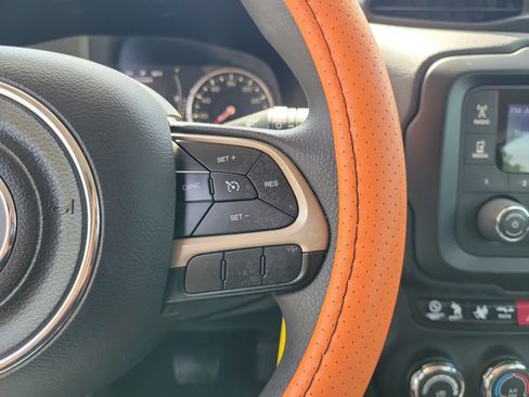 Used 2015 Jeep Renegade Sport w/ Power & Air Group AWD/4WD image 23