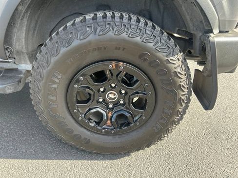 Used 2022 Ford Bronco Wildtrak AWD/4WD image 15