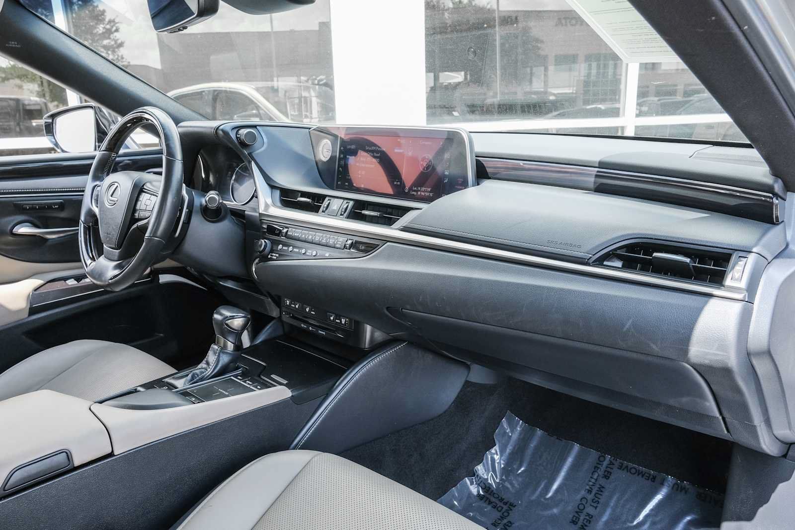 Used 2019 Lexus ES 350 w/ Premium Package FWD image 25