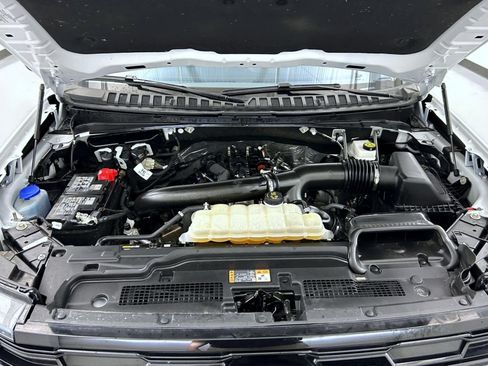 Used 2025 Ford Expedition Max Platinum AWD/4WD image 28