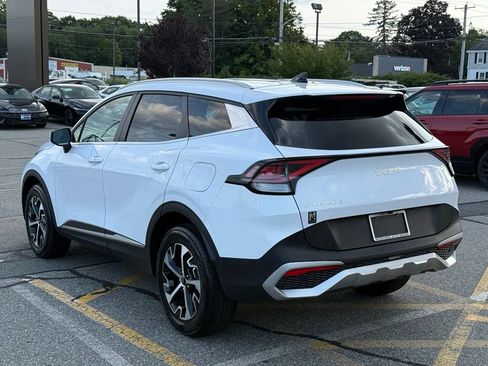Used 2023 Kia Sportage EX AWD/4WD image 3