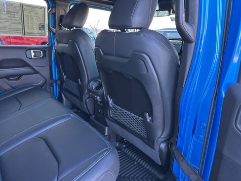 Used 2024 Jeep Wrangler Unlimited Rubicon 4xe image 45