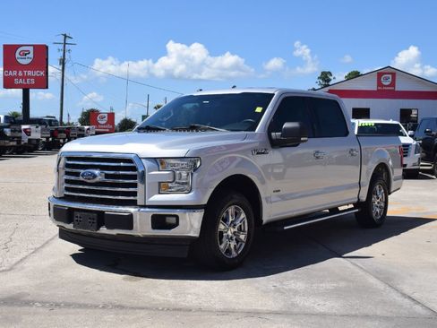 Used 2017 Ford F150 XLT w/ Equipment Group 302A Luxury RWD image 6
