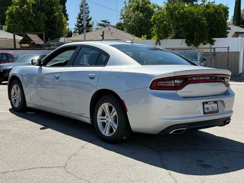 Used 2023 Dodge Charger SXT image 4