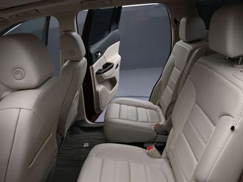 Used 2021 GMC Acadia Denali w/ Denali Ultimate Package image 17