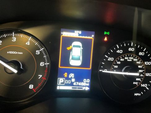 Used 2021 Subaru Crosstrek 2.0i Premium image 12