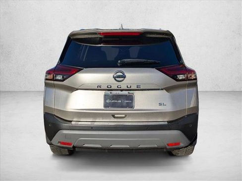 Used 2021 Nissan Rogue SL image 9