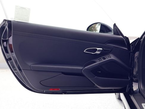 Certified 2025 Porsche 718 Cayman S RWD image 14