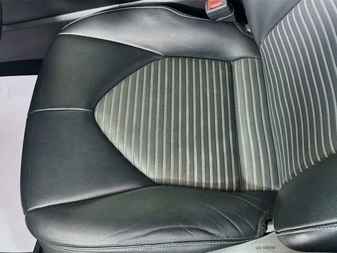 Used 2021 Toyota Highlander XSE AWD/4WD image 22