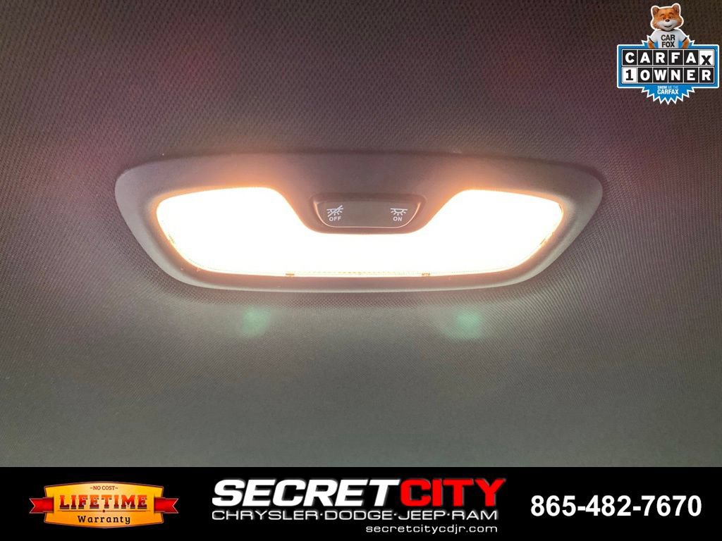 Used 2026 Chevrolet Trax RS FWD image 27