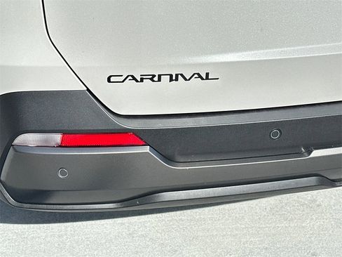 New 2026 Kia Carnival SX Prestige image 5