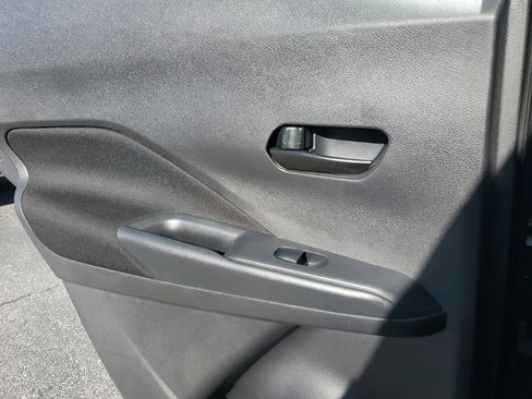 Used 2024 Nissan Kicks S image 13