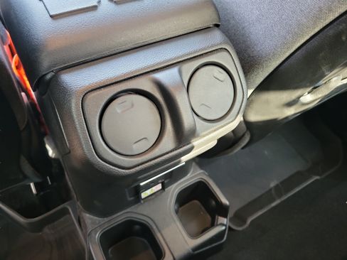 Certified 2024 Jeep Wrangler Rubicon AWD/4WD image 10