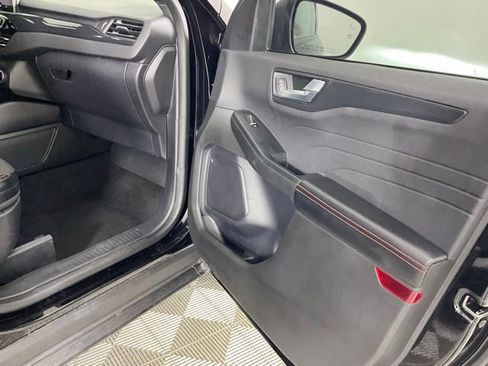 Used 2024 Ford Escape ST-Line FWD image 18