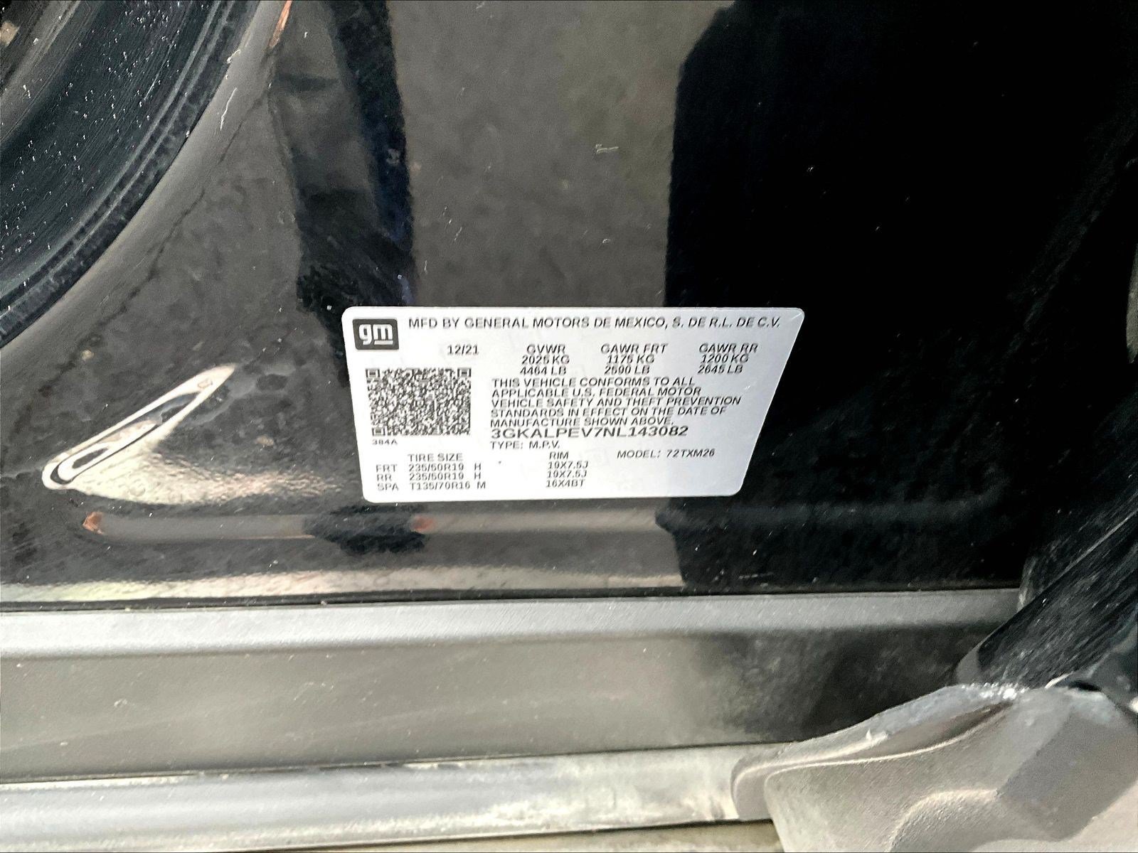 Used 2022 GMC Terrain SLT w/ LPO, 'HIT The Road' Package FWD image 19