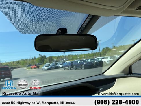 Used 2016 Toyota Prius Two FWD image 19