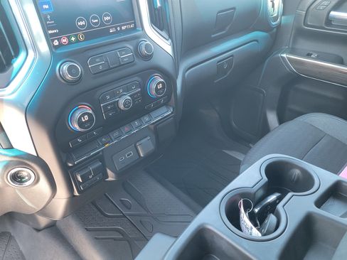 Used 2019 Chevrolet Silverado 1500 RST AWD/4WD image 23