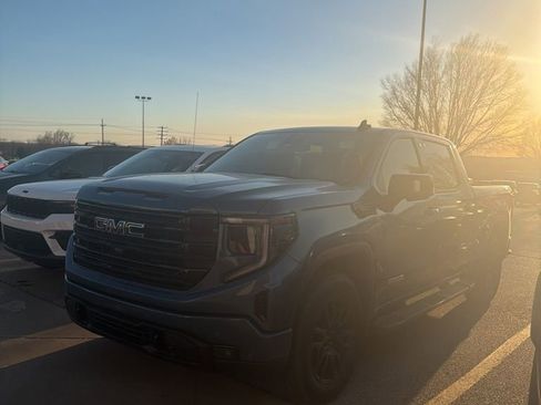 Used 2024 GMC Sierra 1500 Elevation w/ Elevation Premium Package image 2