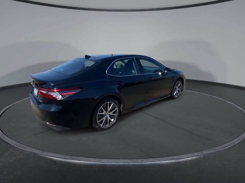 Certified 2024 Toyota Camry XLE w/ Cold Weather Package FWD image 15