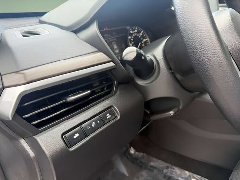 Used 2024 Nissan Altima 2.5 SV FWD image 20