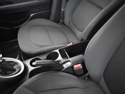 Used 2015 Kia Soul image 14